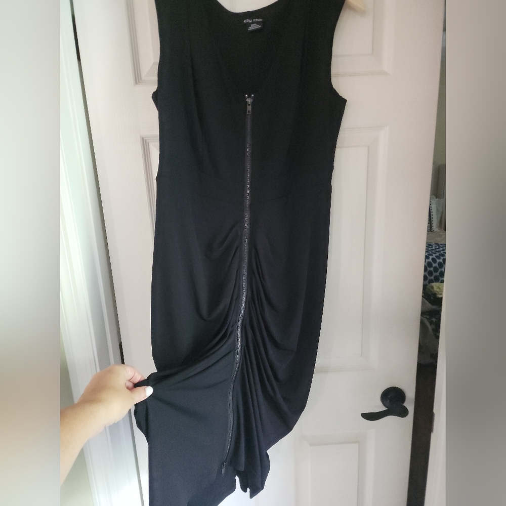 City Chic Ruched Zip Front Dress - Picture 5 of 5